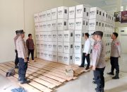 Pengamanan Ketat Gudang Logistik Pemilu di Kolaka Utara, 12 Personel Diterjunkan