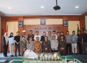 Polres Kolaka Utara Kunjungi Kejaksaan Negeri Kolaka Utara dalam Rangka HUT Kejaksaan ke-80